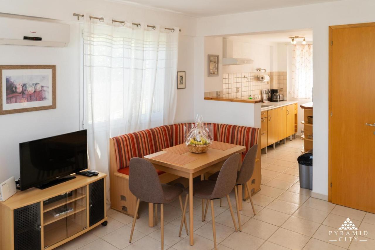Villa Poseidon Agios Spyridon  エクステリア 写真